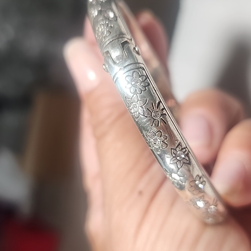 Brighton Sparkling Floral Silver and Crystals Bracelet. - Picture 7 of 7